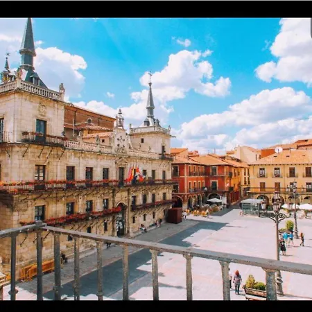 Bohemia Plaza Mayor Ii- Homestay