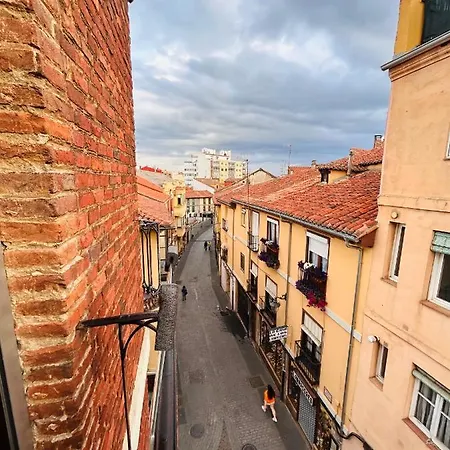 Homestay Bohemia Plaza Mayor Ii-