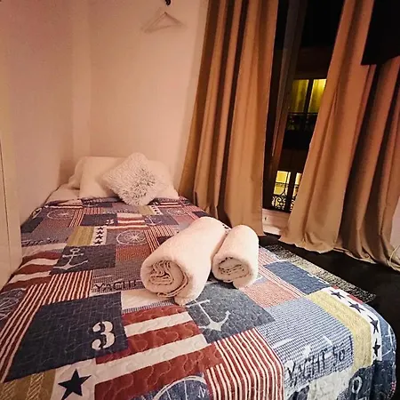 Homestay Bohemia Plaza Mayor Ii- Leon