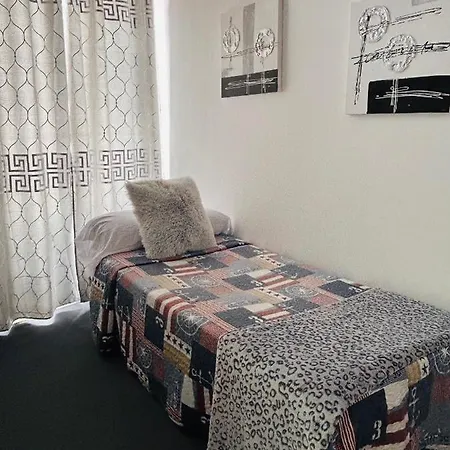 Homestay Bohemia Plaza Mayor Ii- *
